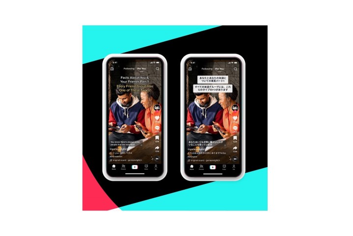 دو گوشی هوشمند اضافه شد که یک ویدیوی TikTok را قبل و بعد از زیرنویس‌ها، توضیحات و برچسب‌های متنی ترجمه شده نشان می‌دهند.