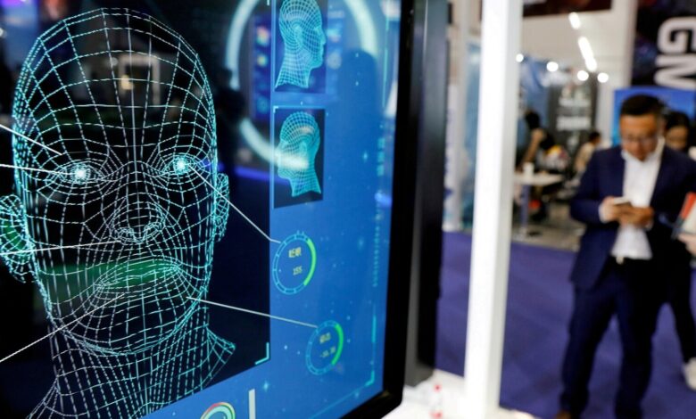دوربین‌های تشخیص چهره «اورولی» اکنون در فروشگاه‌های بریتانیا