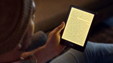 Kindle Paperwhite در حال حاضر کمتر از 100 دلار است، اما فقط تا نیمه شب