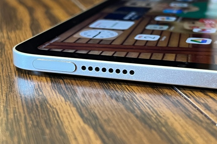 iPad mini از 100% آلومینیوم بازیافتی ساخته شده است.