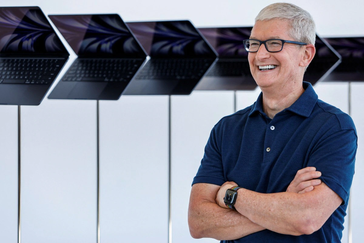 Apple CEO Tim Cook Teases About Company