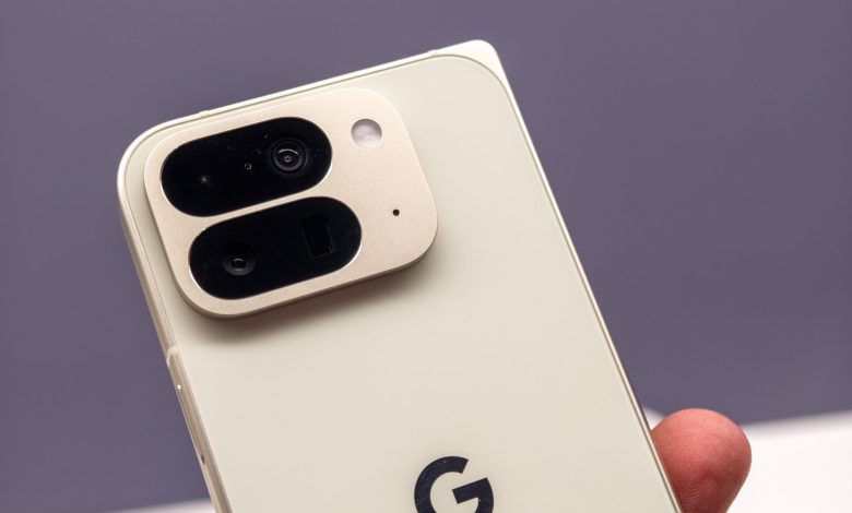 Google Pixel 10 Pro Fold in Jade